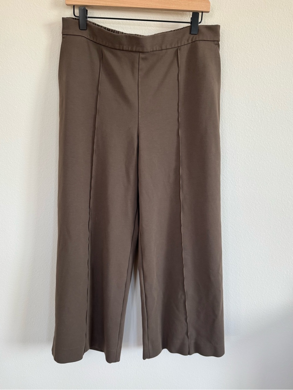 MM Lafleur Taupe Pull On Wide Leg Knit Cropped Pants Size 12 Career Travel